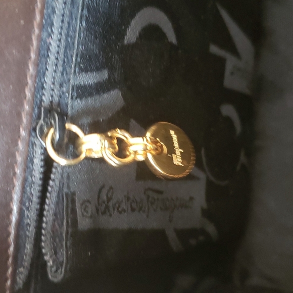 Vintage 90s Salvatore Ferragamo Gancini Clutch Crossbody Bag - Picture 12 of 12